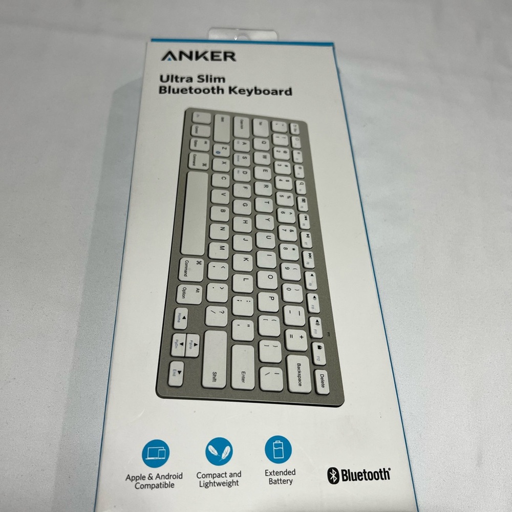 Anker Ultra Slim Bluetooth Keyboard - Blue and White